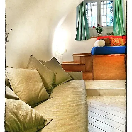 Luisa's * Naples
